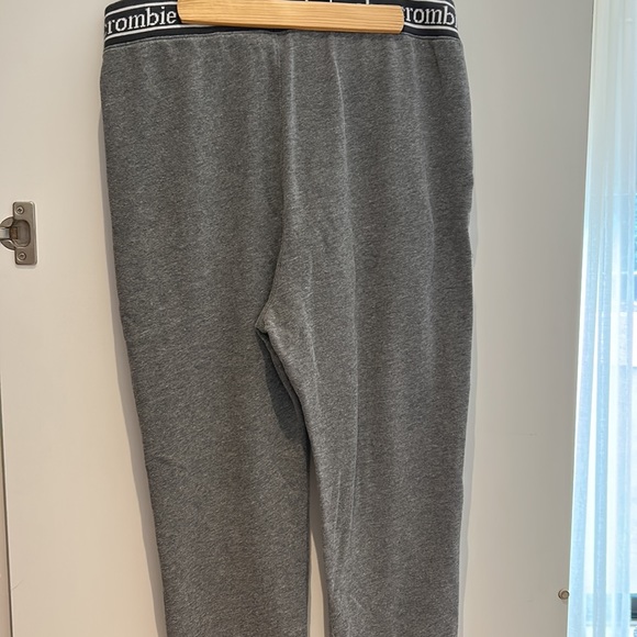 Abercrombie kids joggers - Picture 4 of 4